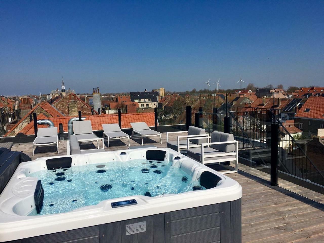 Luxurious Apartment In Nieuwpoort With Jacuzzi Exteriör bild
